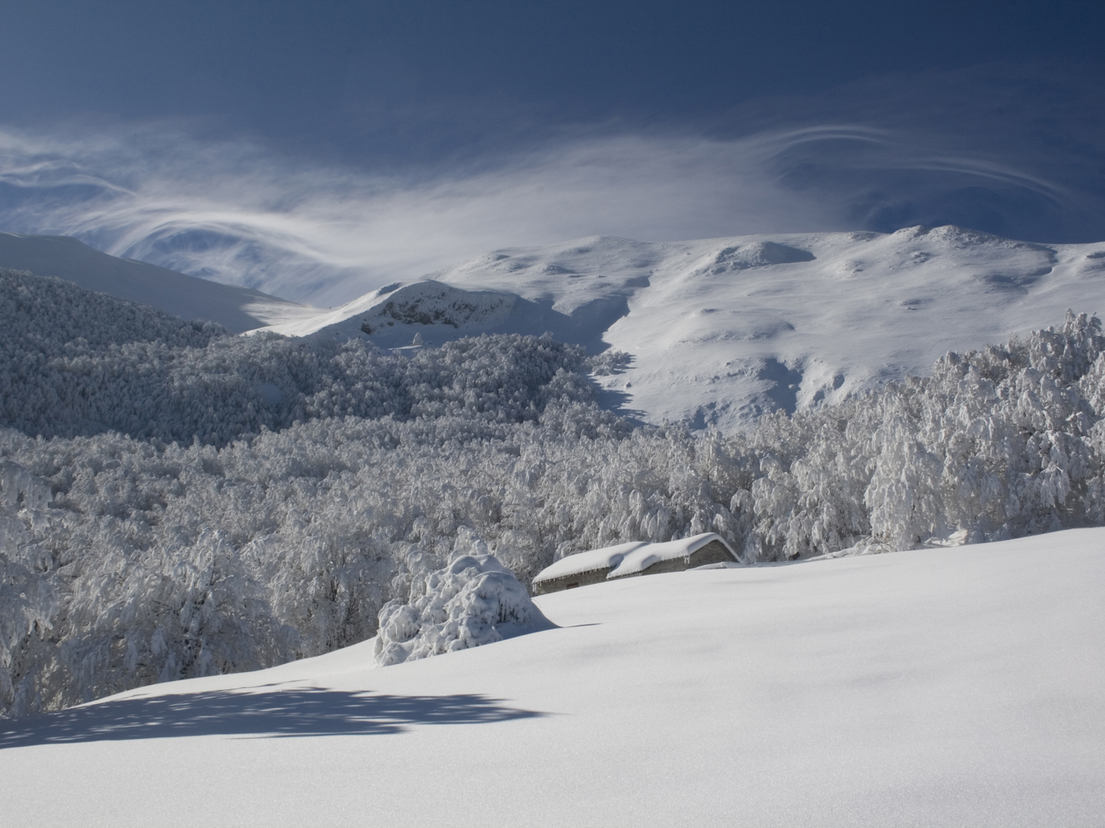 NUVOLE E NEVE ALLE GORGHE